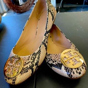 Tory Burch Logo Ballet Flat